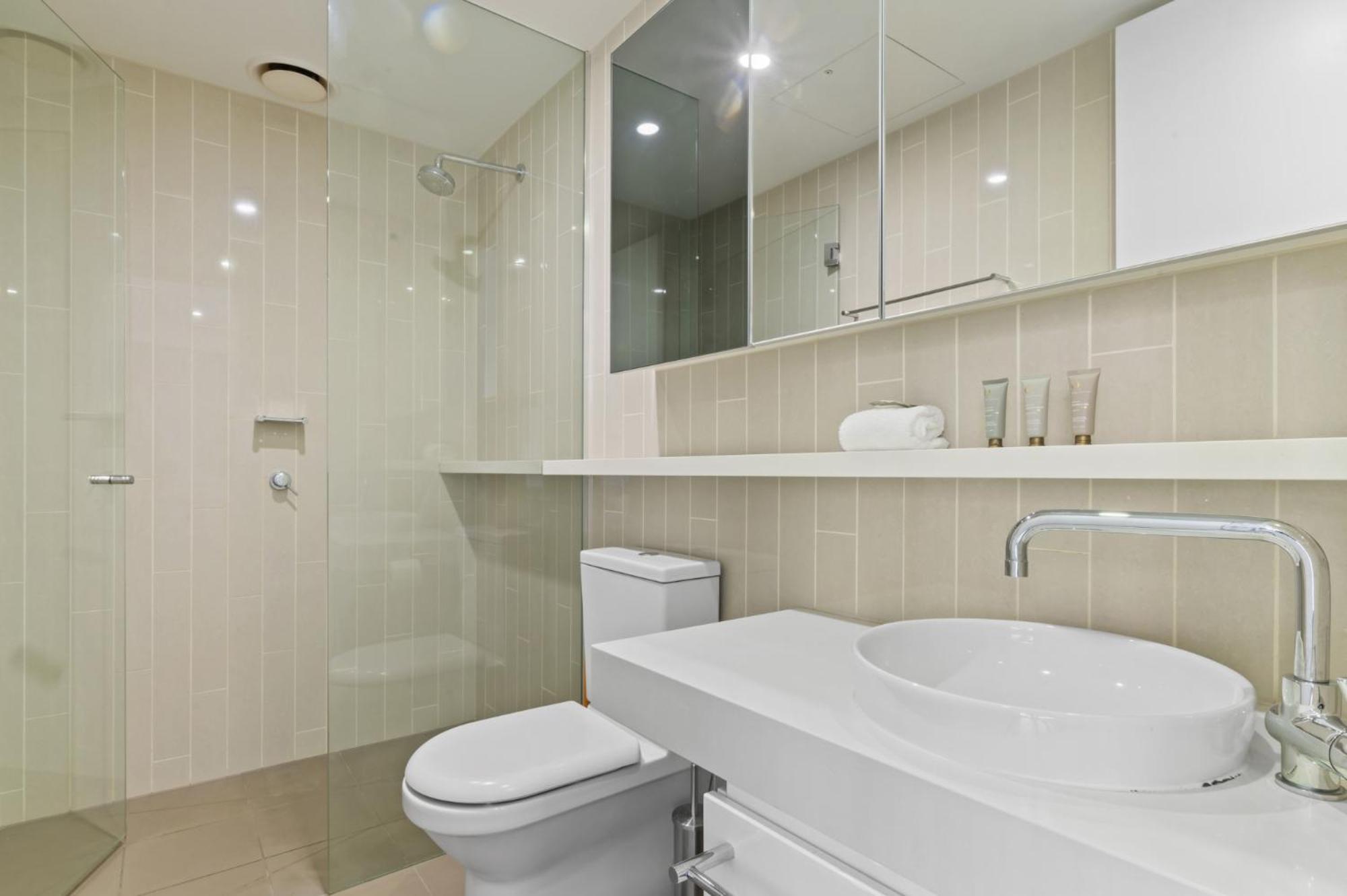 Modern 1-Bed Apartment Close To Attractions 멜번 외부 사진